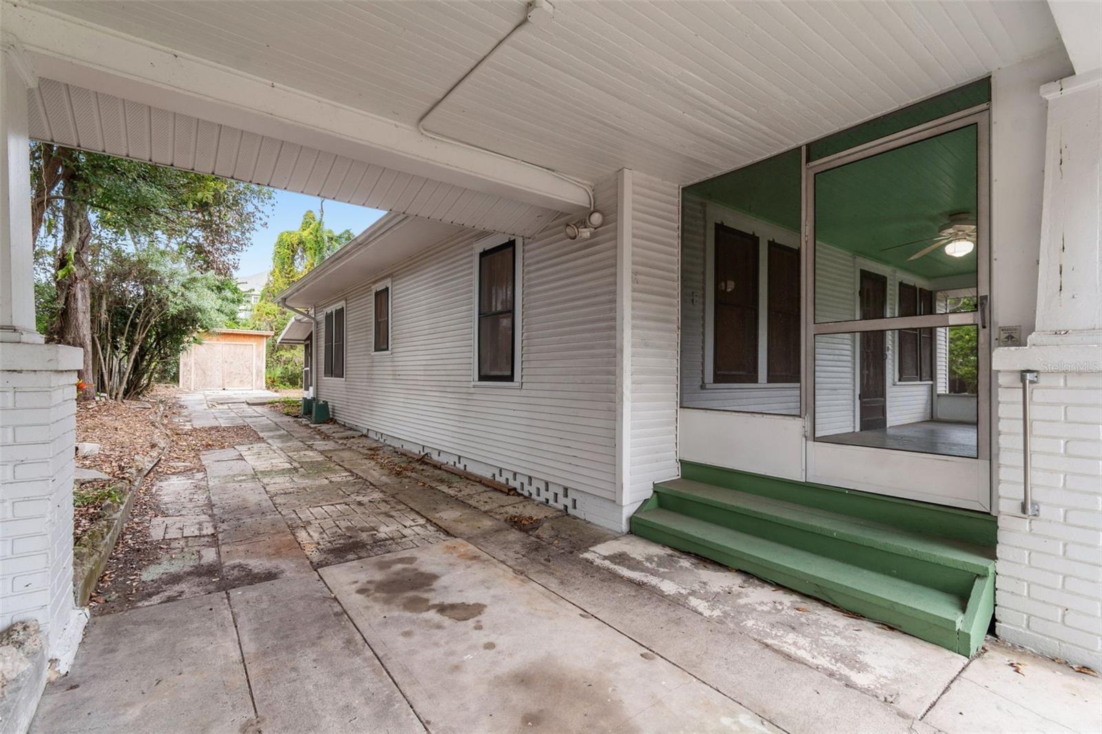 Image 9 of 91 For 943 Ruby Street