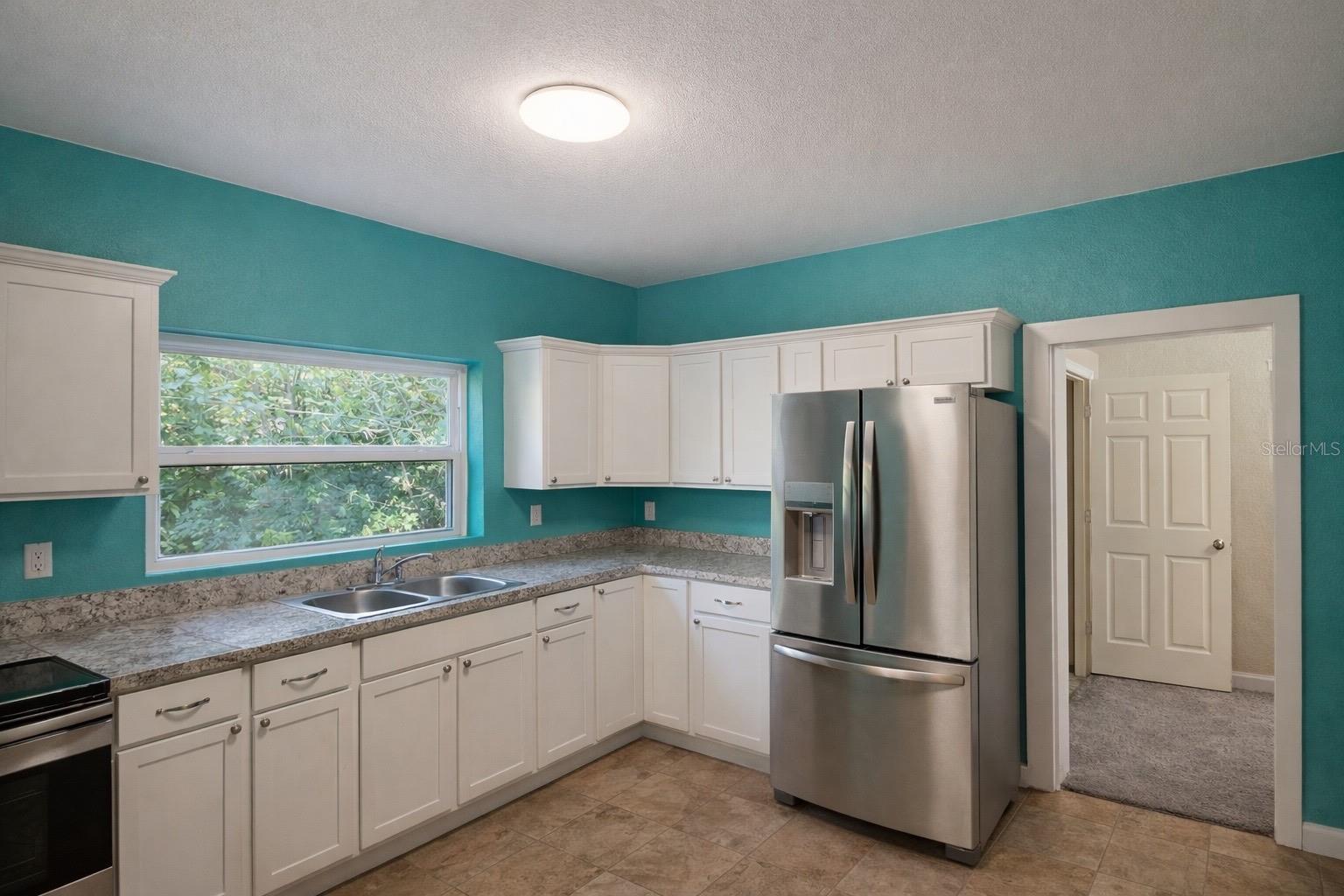 Image 3 of 6 For 707 Belmar  