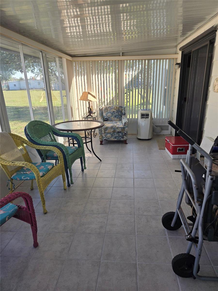 Image 16 of 22 For 214 Green Meadow Drive