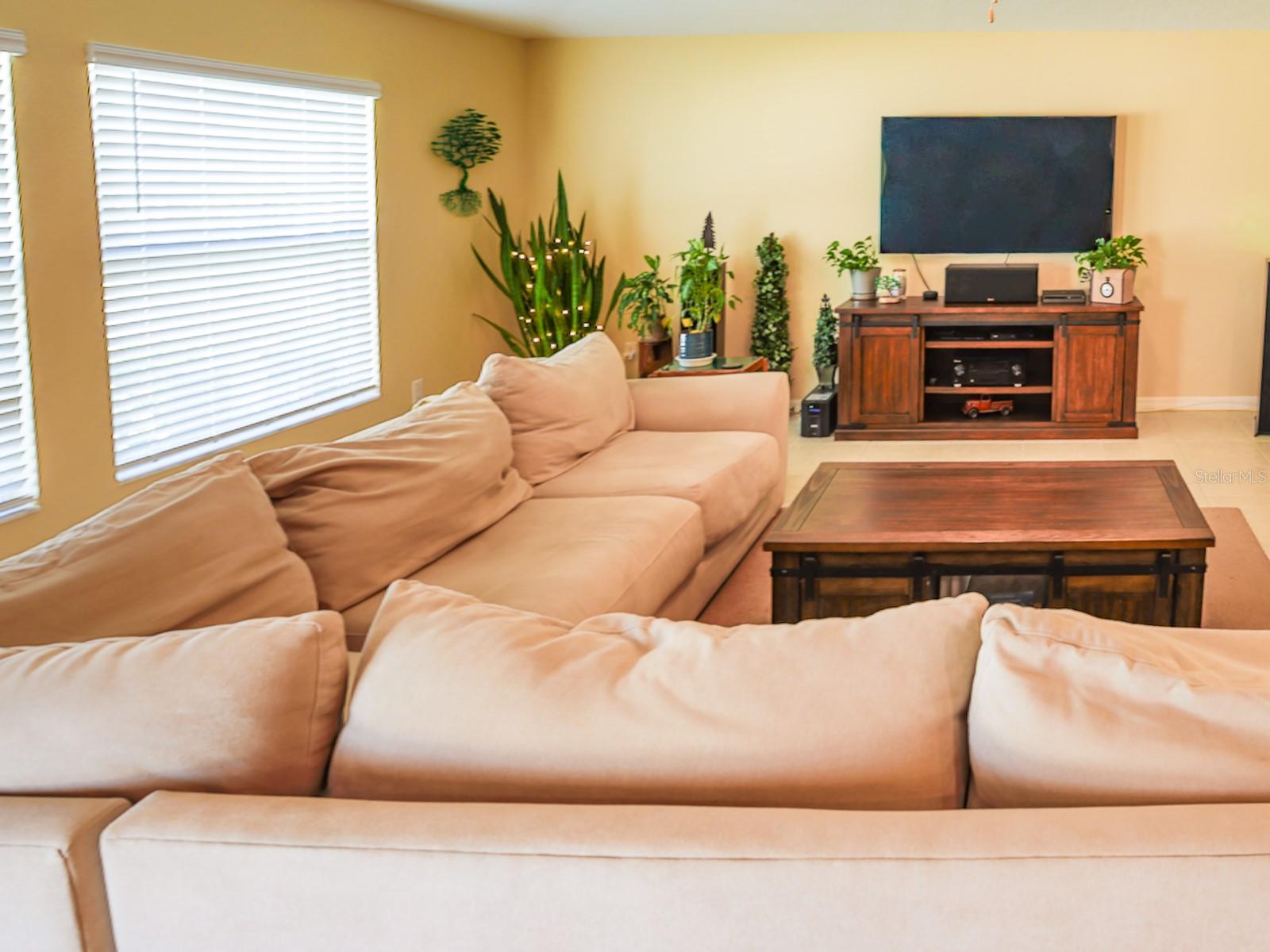 Image 20 of 50 For 2933 Flying Blackbird Road