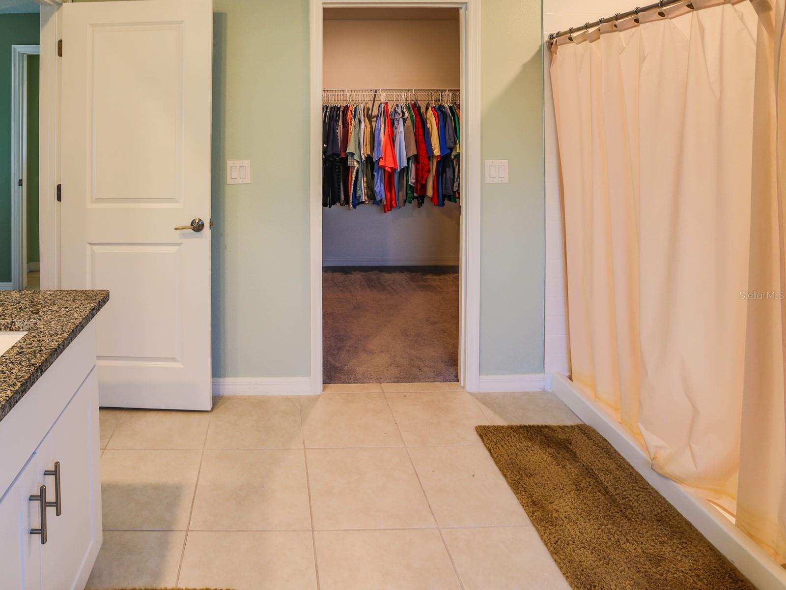 Image 29 of 50 For 2933 Flying Blackbird Road