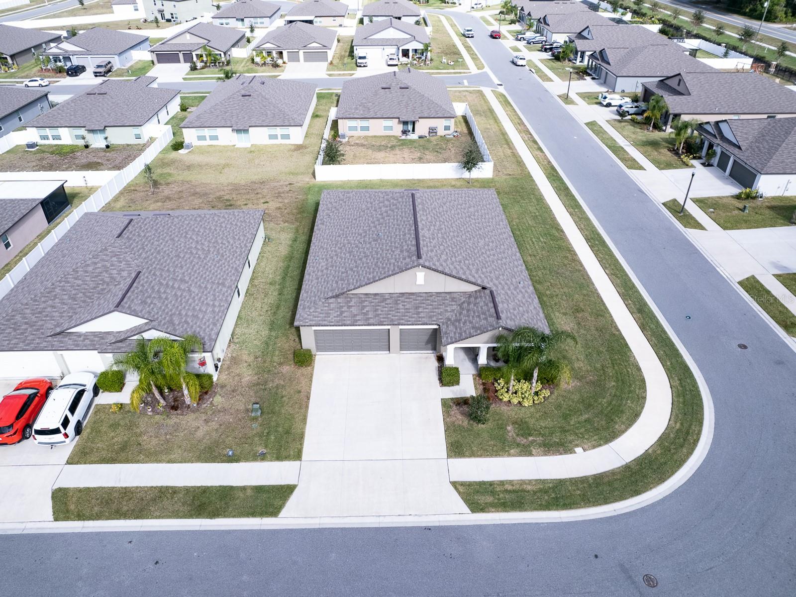 Image 38 of 50 For 2933 Flying Blackbird Road