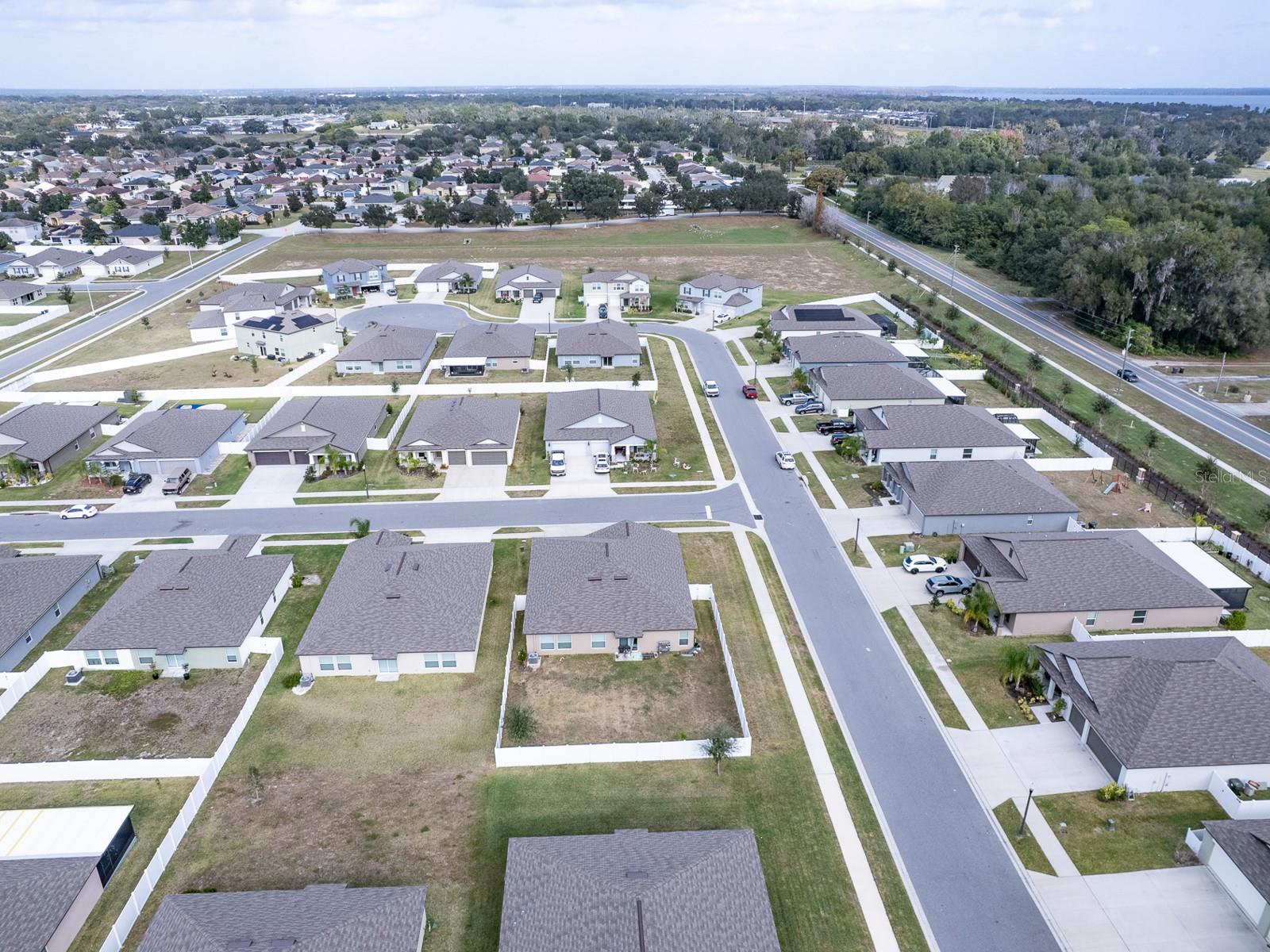 Image 39 of 50 For 2933 Flying Blackbird Road