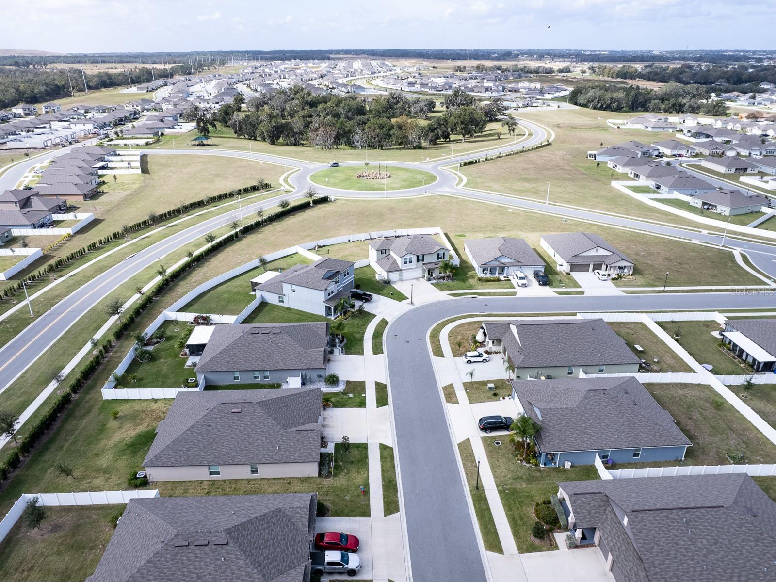 Image 40 of 50 For 2933 Flying Blackbird Road