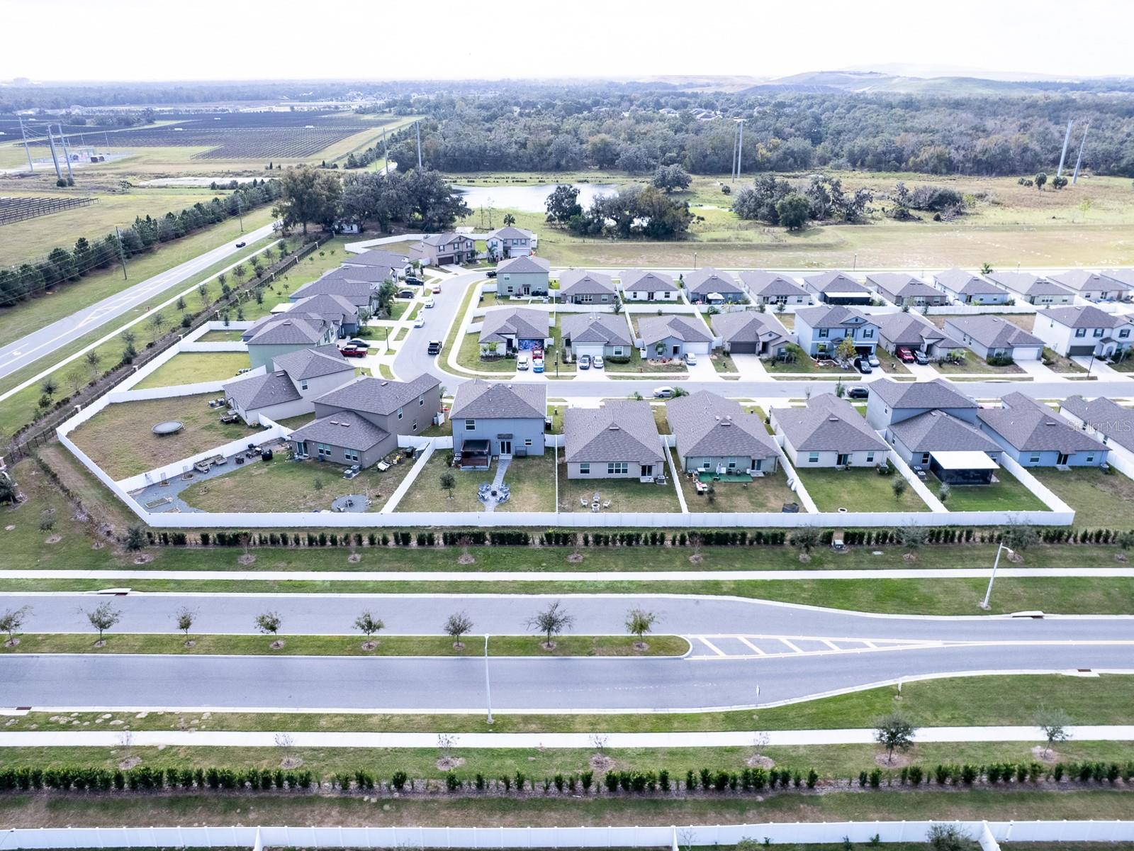 Image 41 of 50 For 2933 Flying Blackbird Road