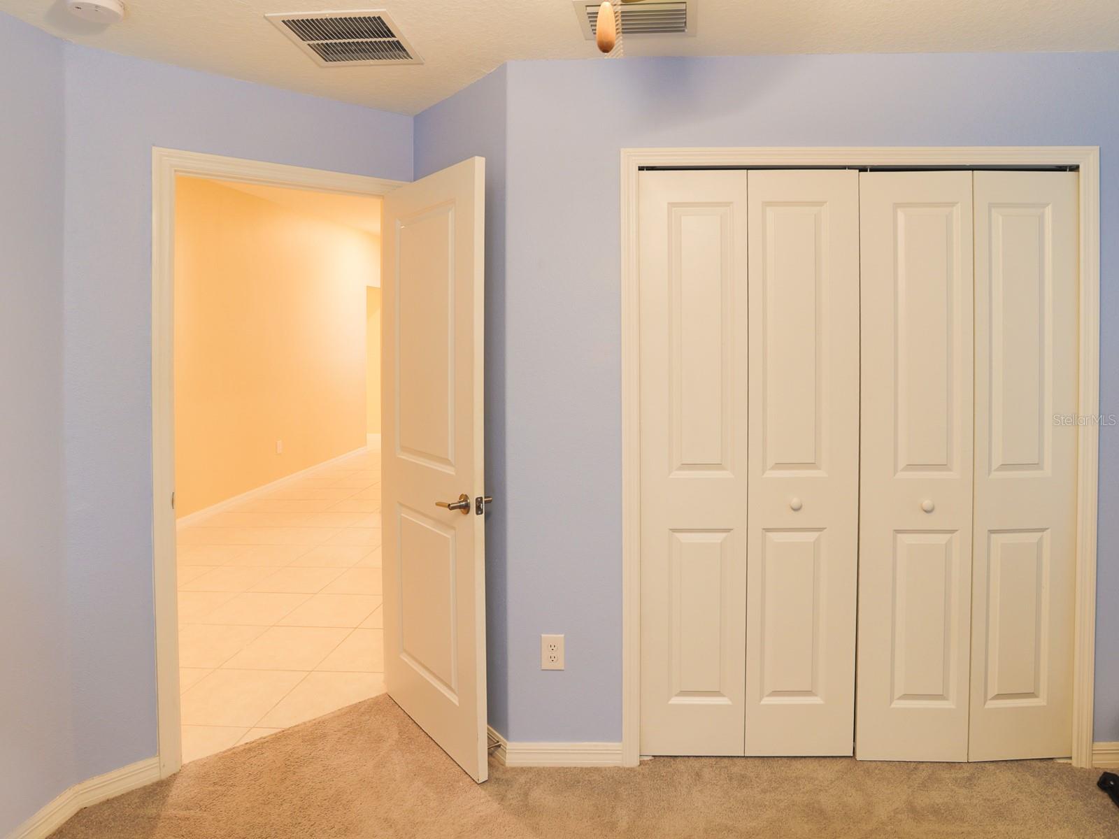 Image 7 of 50 For 2933 Flying Blackbird Road