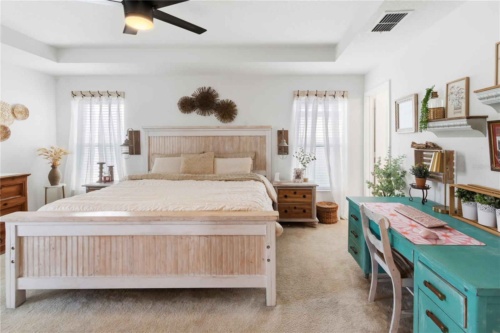 Image 13 of 42 For 499 Highfin Drive