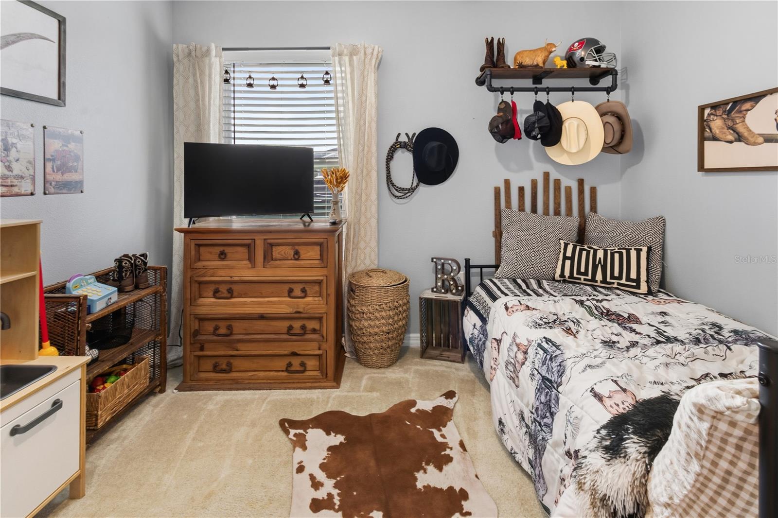 Image 19 of 42 For 499 Highfin Drive