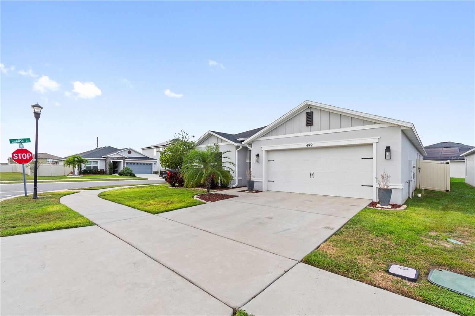 Image 29 of 42 For 499 Highfin Drive