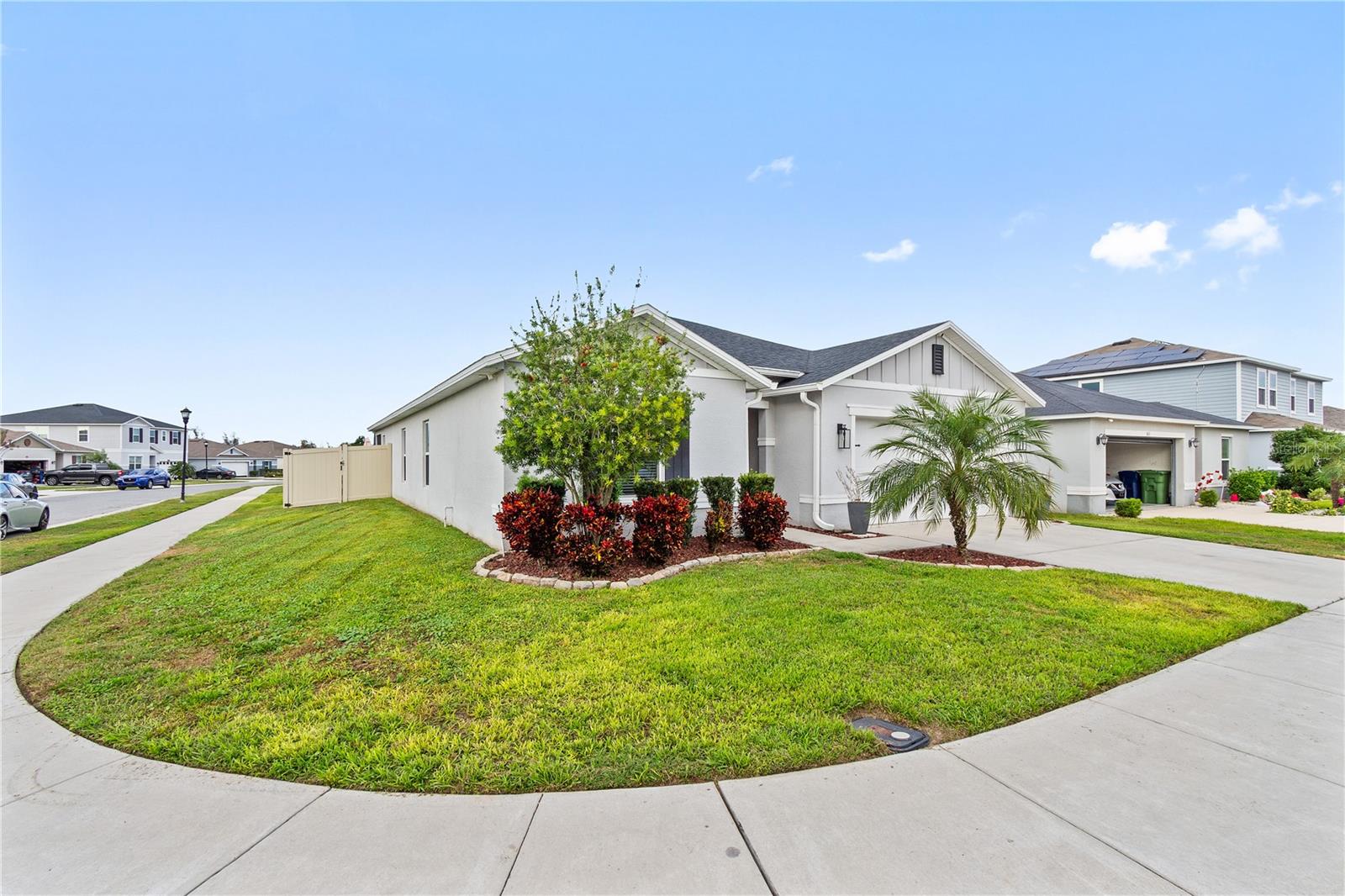 Image 30 of 42 For 499 Highfin Drive