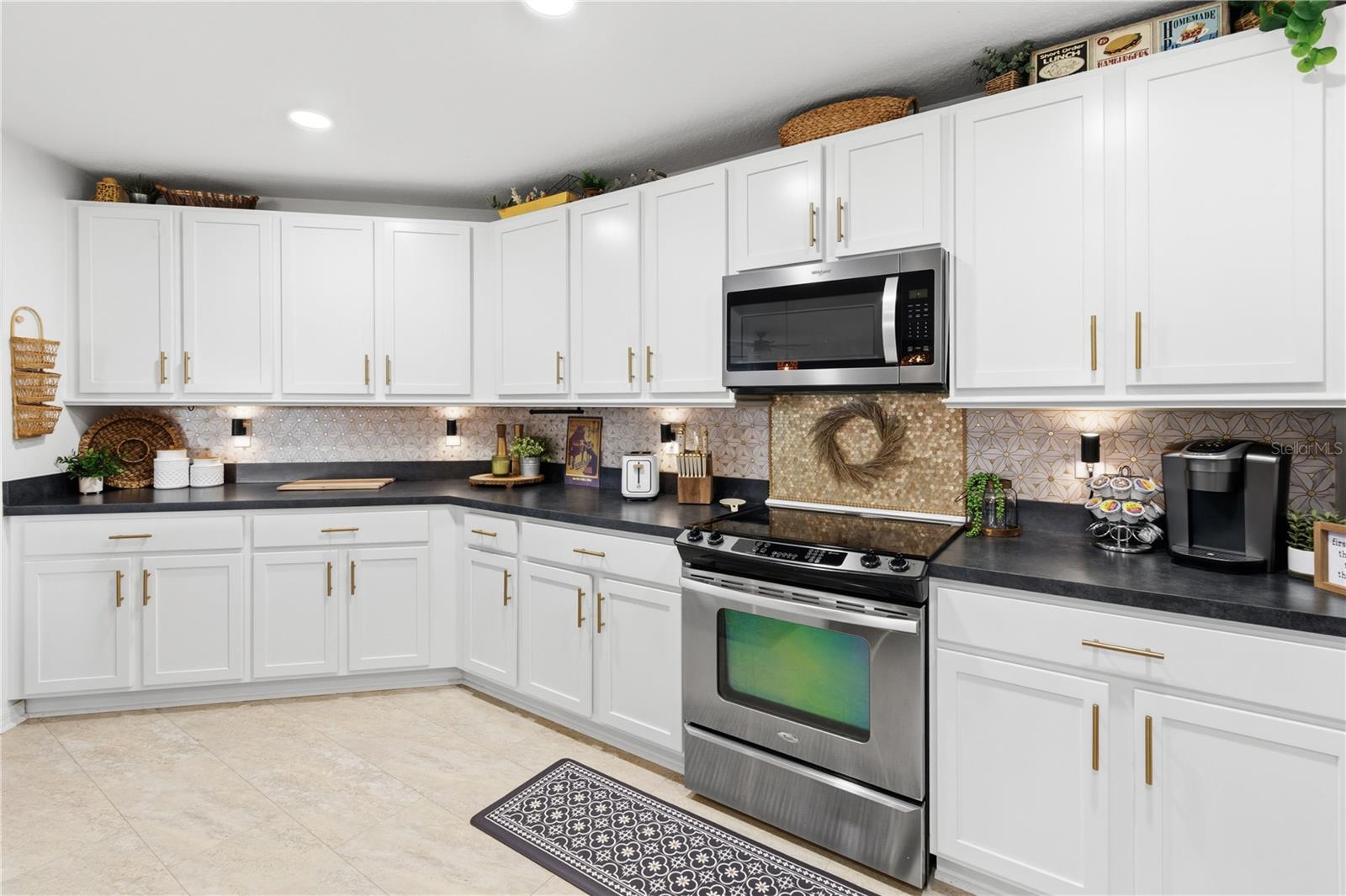 Image 8 of 42 For 499 Highfin Drive