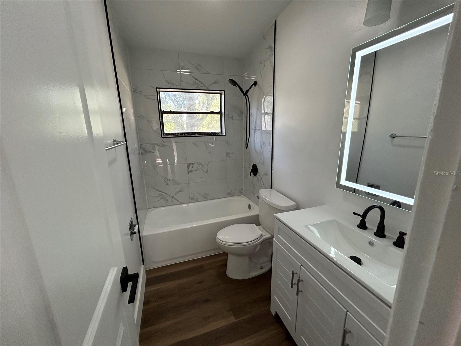 Image 15 of 19 For 1501 - 1503 Noble Place