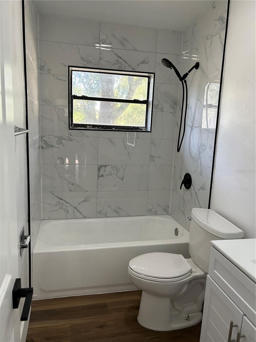 Image 16 of 19 For 1501 - 1503 Noble Place