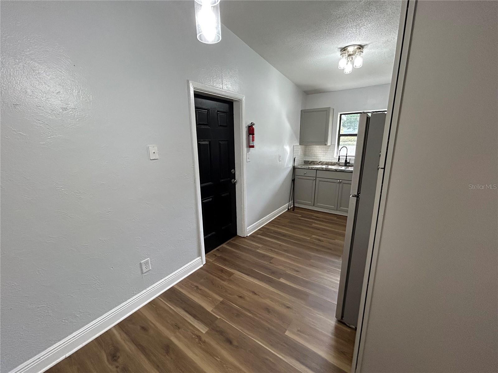 Image 7 of 19 For 1501 - 1503 Noble Place