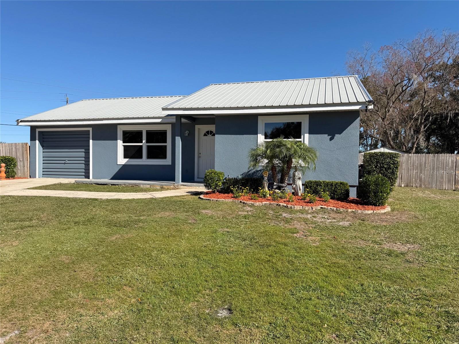 Details for 3808 Country Loop, LAKELAND, FL 33811