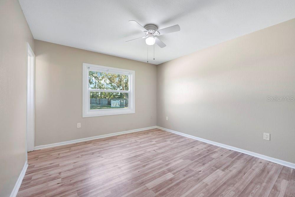 Image 11 of 34 For 3808 Country Loop