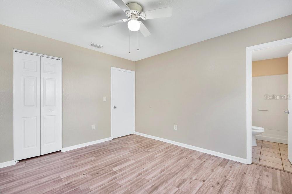 Image 12 of 34 For 3808 Country Loop