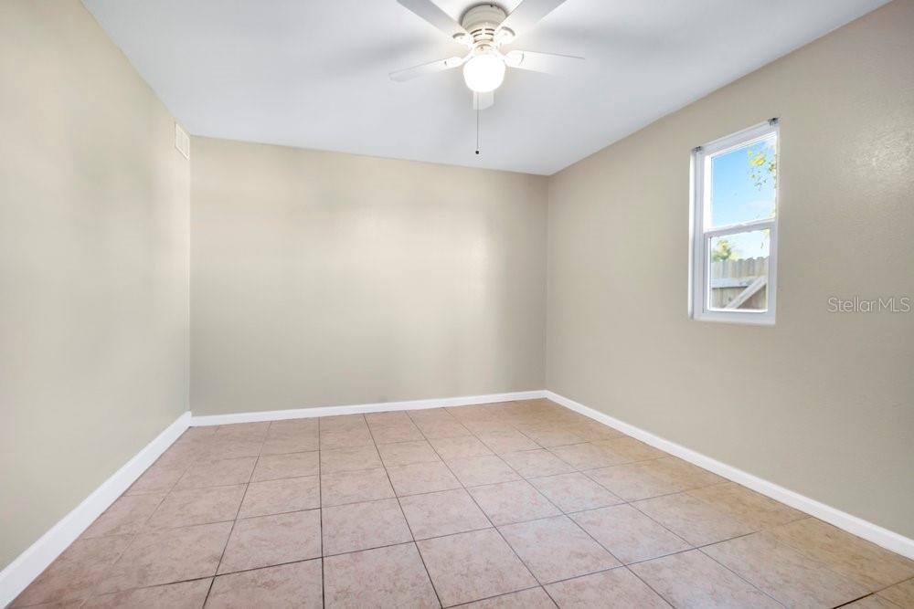 Image 15 of 34 For 3808 Country Loop