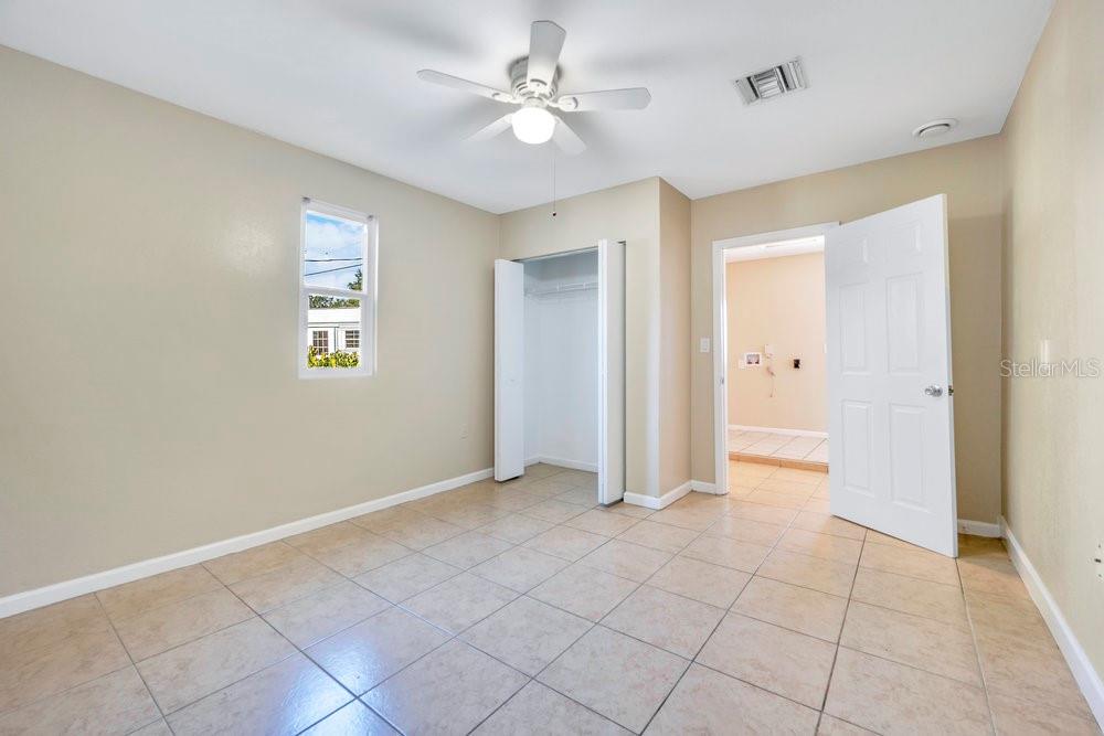 Image 16 of 34 For 3808 Country Loop