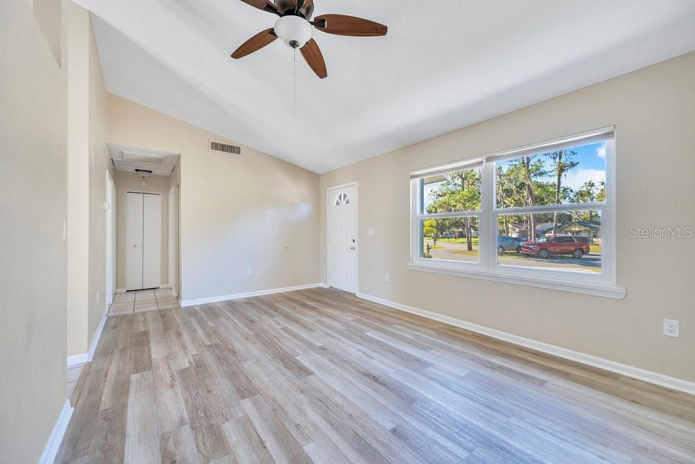 Image 6 of 34 For 3808 Country Loop