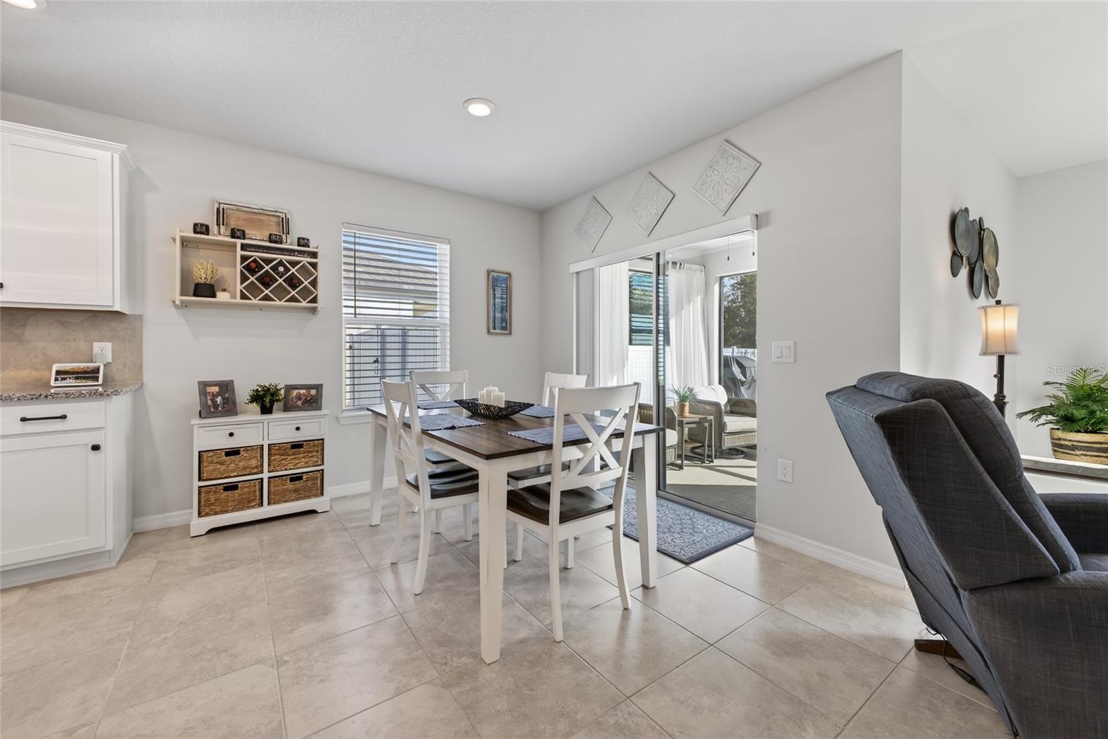 Image 26 of 52 For 1170 Michelangelo Lane