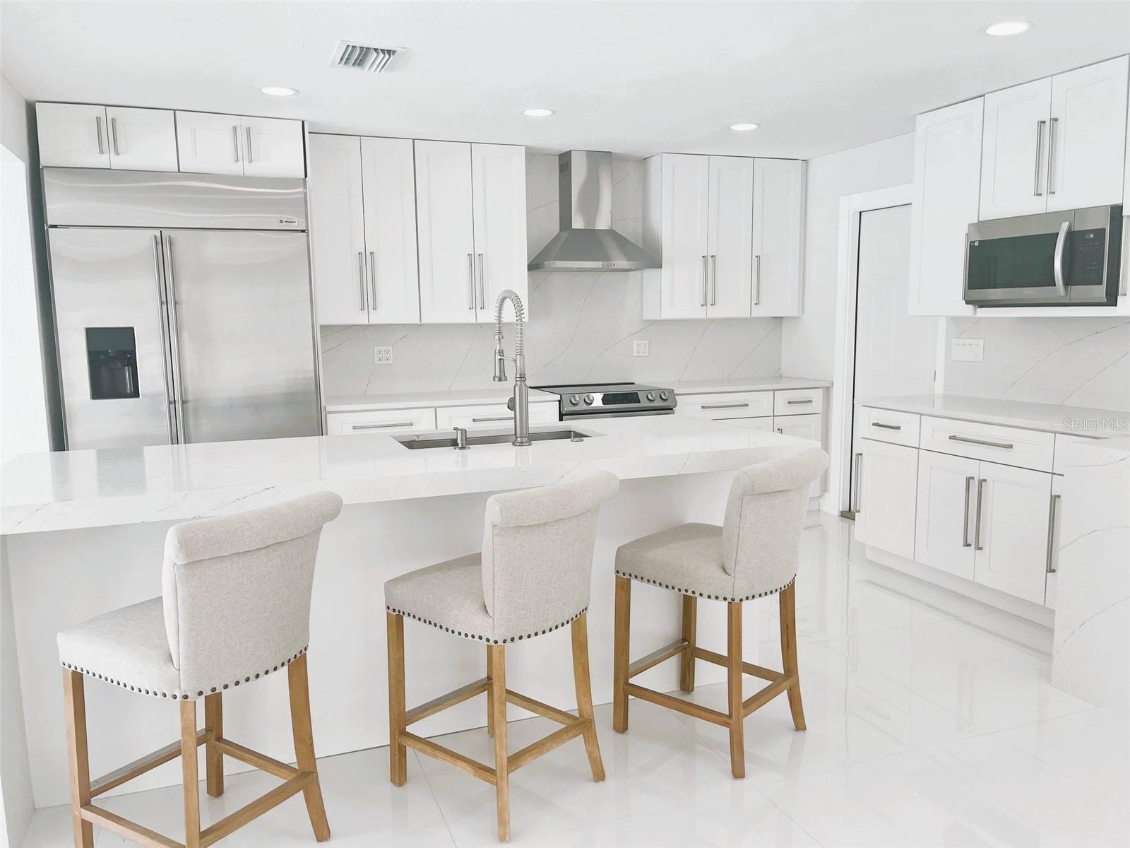 Image 13 of 46 For 3364 Espanola Drive