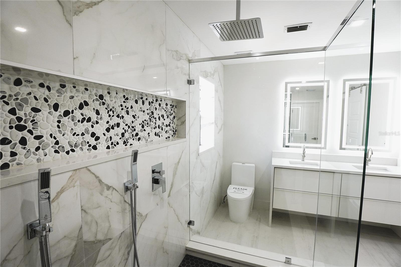 Image 20 of 46 For 3364 Espanola Drive