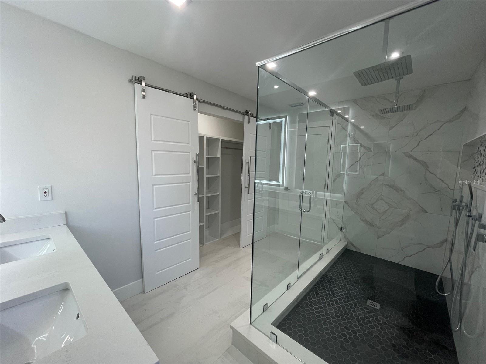 Image 22 of 46 For 3364 Espanola Drive