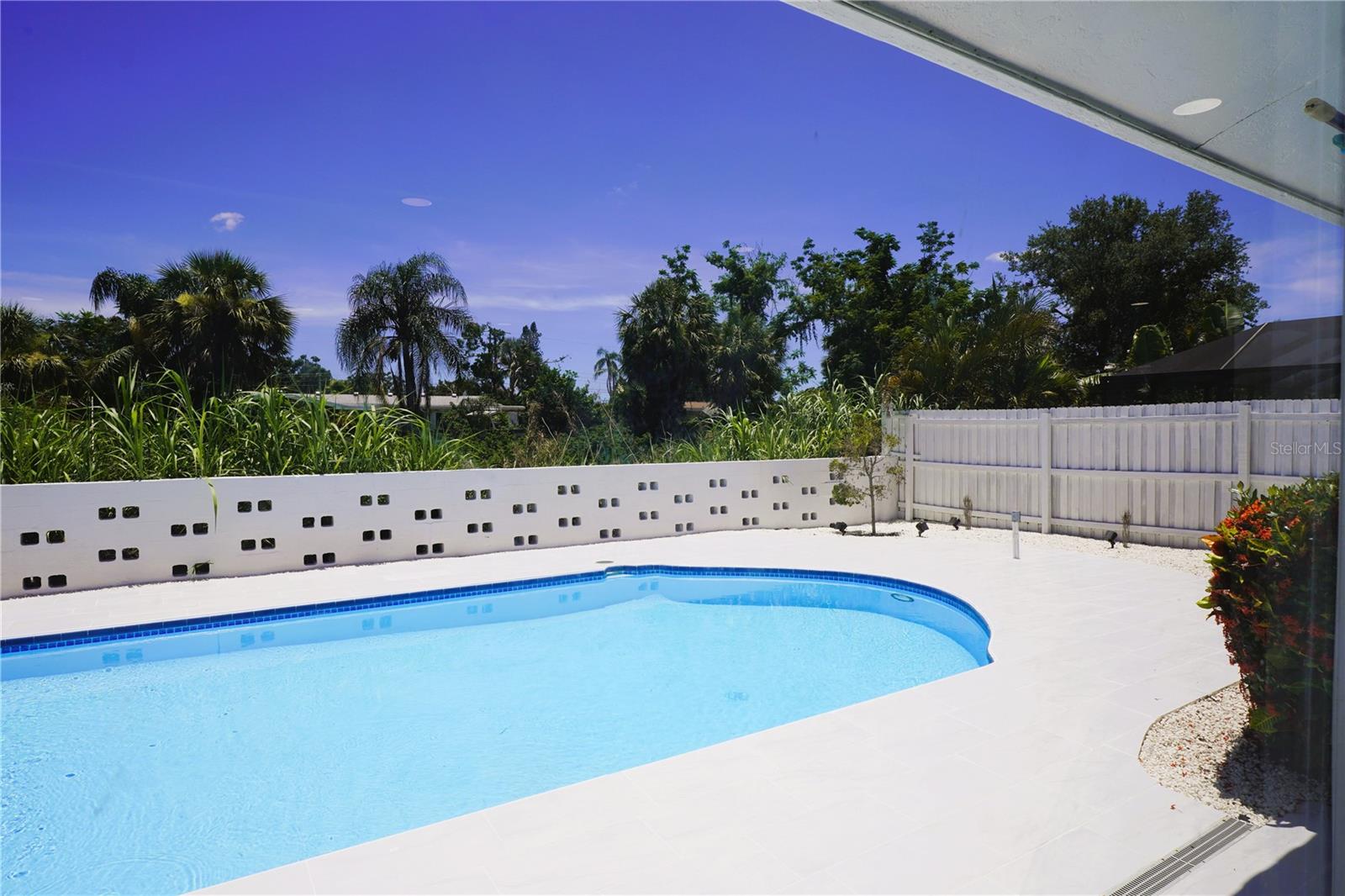 Image 38 of 46 For 3364 Espanola Drive