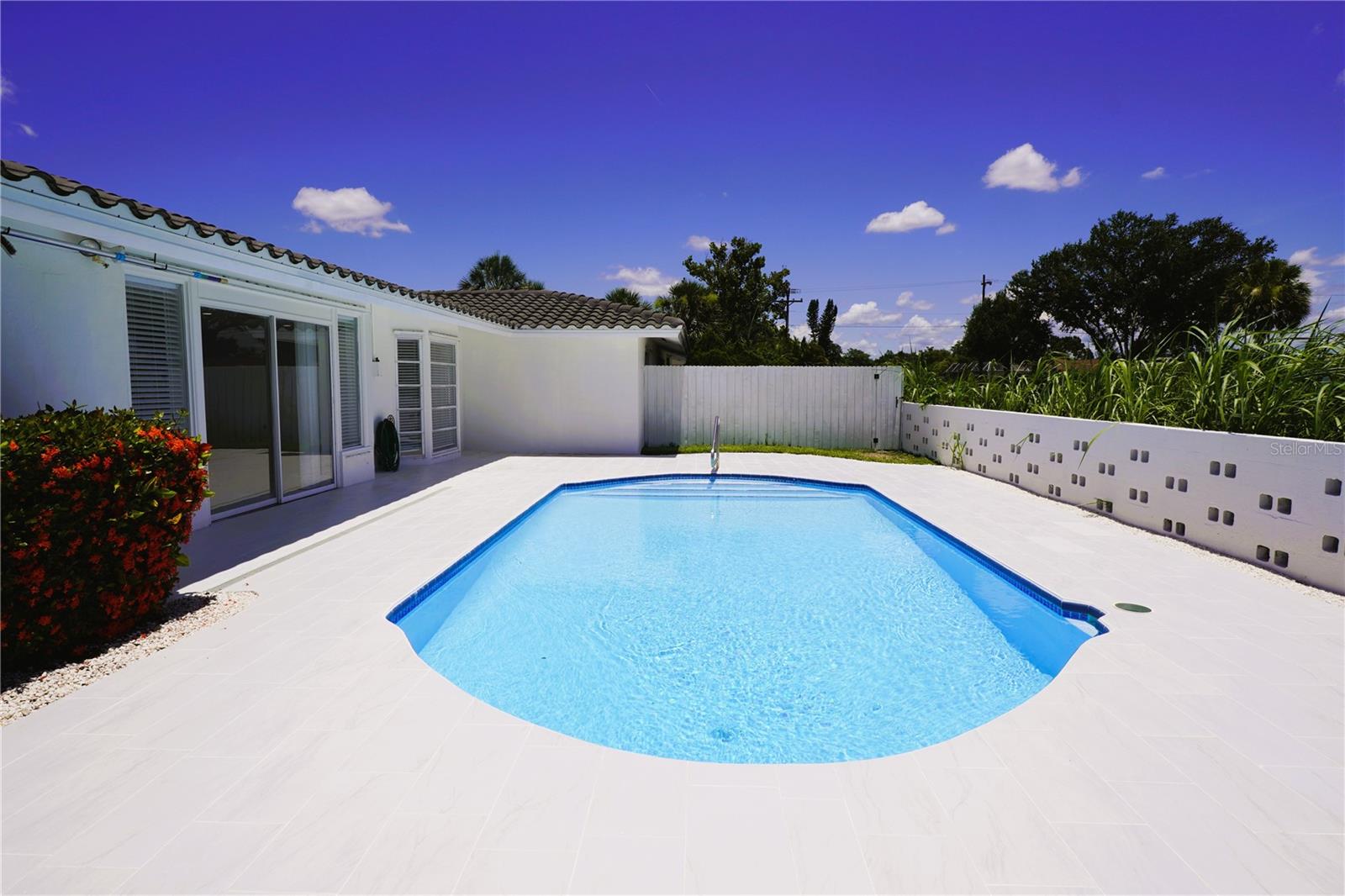 Image 43 of 46 For 3364 Espanola Drive