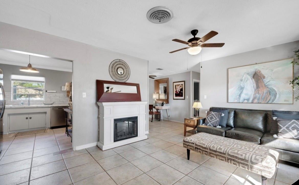 Image 6 of 17 For 608 Kerneywood Street