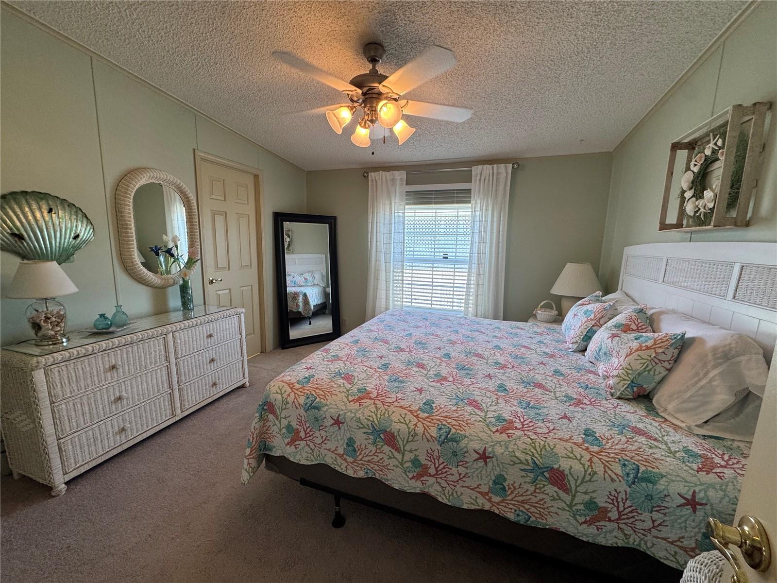 Image 12 of 20 For 6394 Lolly Bay Loop Ne