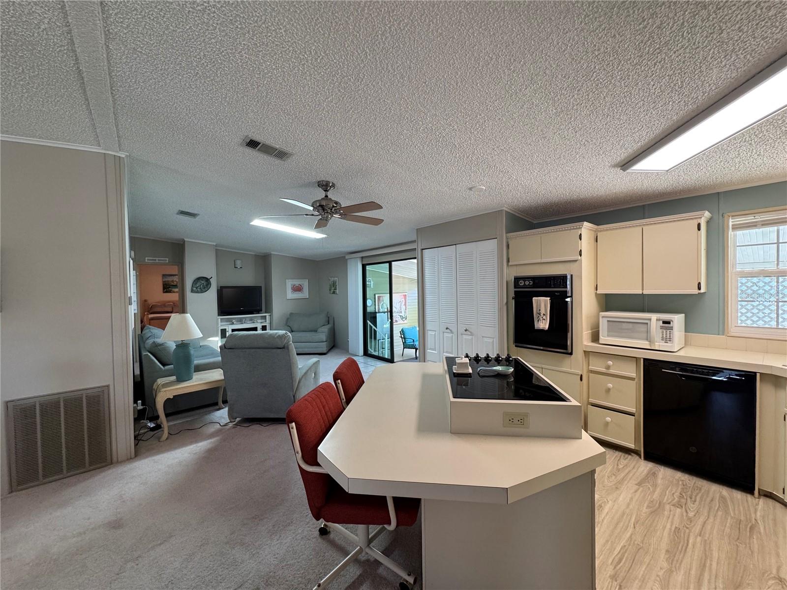 Image 5 of 20 For 6394 Lolly Bay Loop Ne