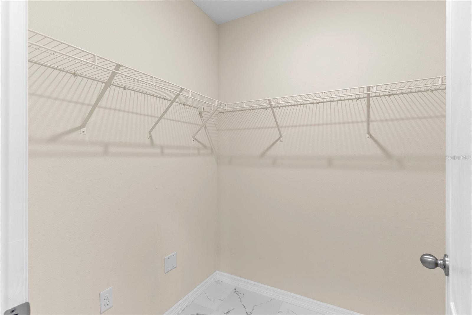 Image 11 of 24 For 5556 Siltstone Street