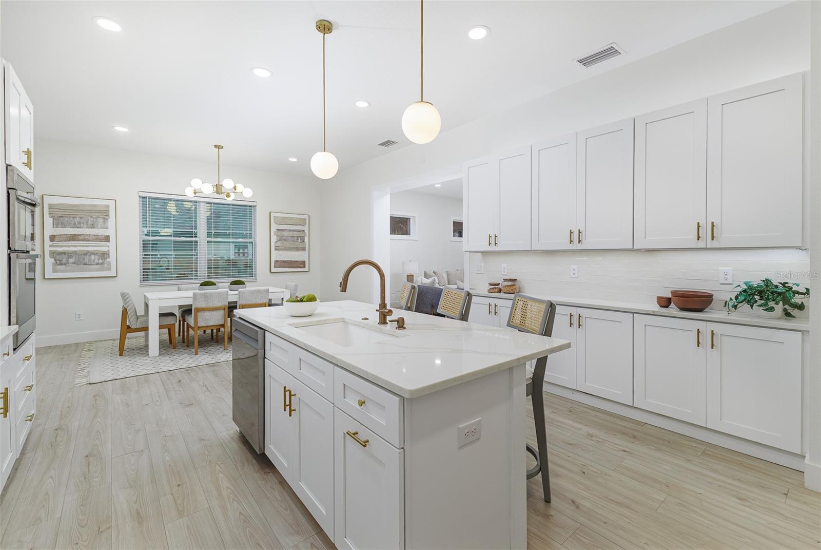 Image 10 of 45 For 680 Bartow Boulevard