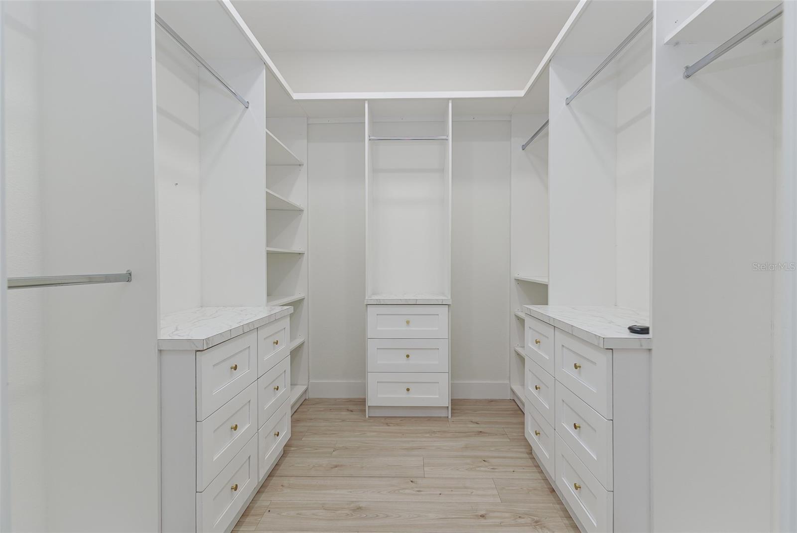 Image 17 of 45 For 680 Bartow Boulevard