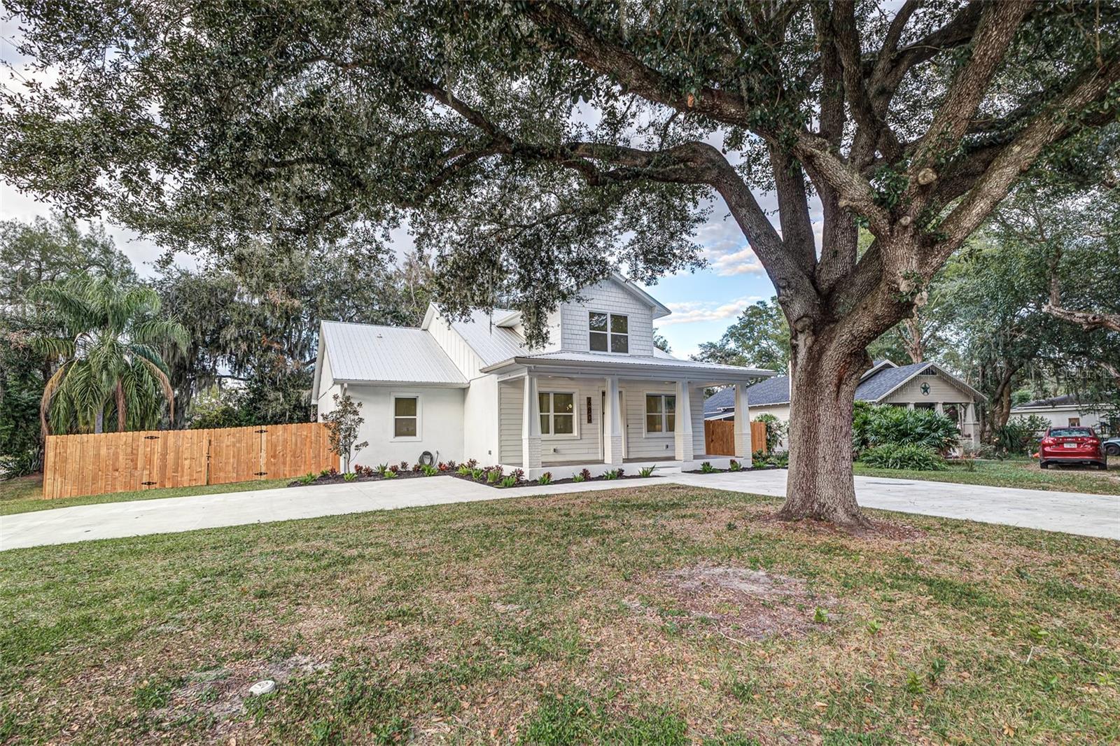 Image 3 of 45 For 680 Bartow Boulevard