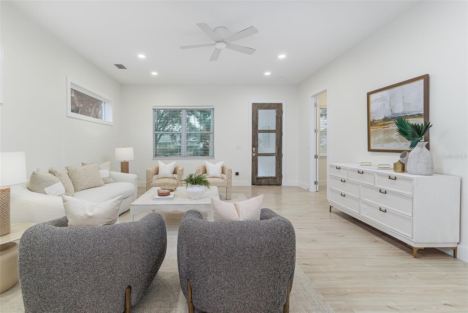 Image 6 of 45 For 680 Bartow Boulevard