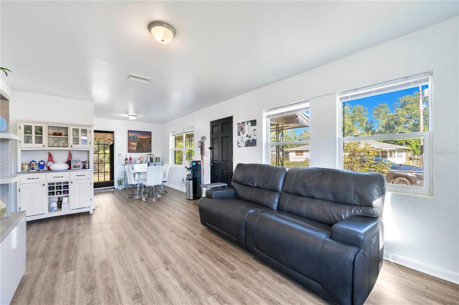 Image 12 of 32 For 120 Petteway Drive