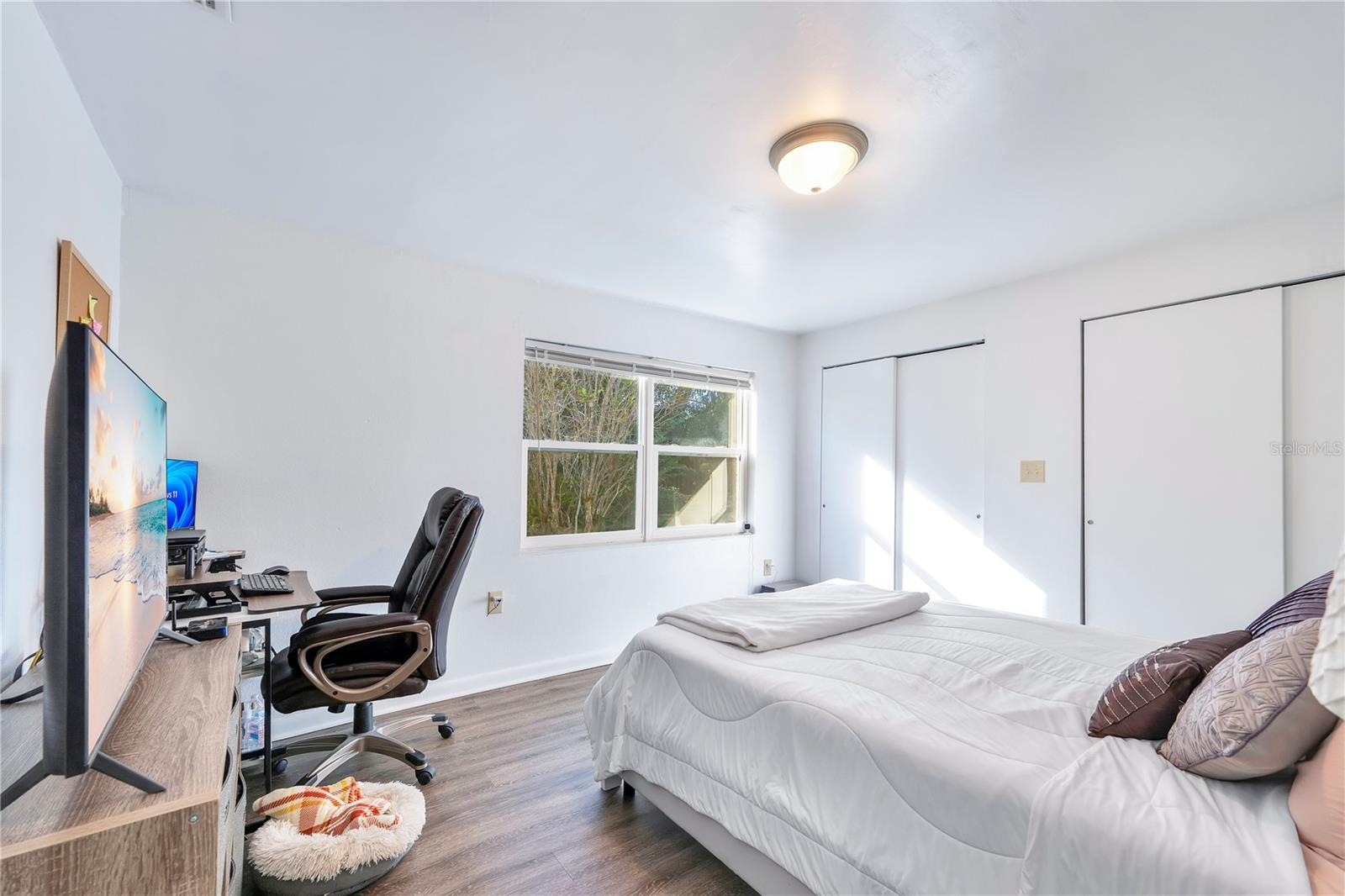 Image 17 of 32 For 120 Petteway Drive