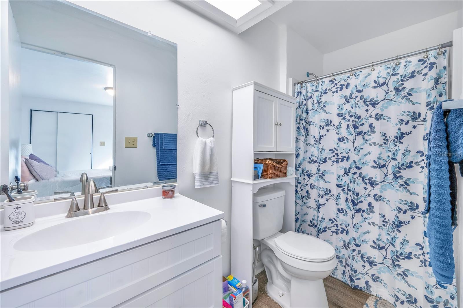 Image 20 of 32 For 120 Petteway Drive