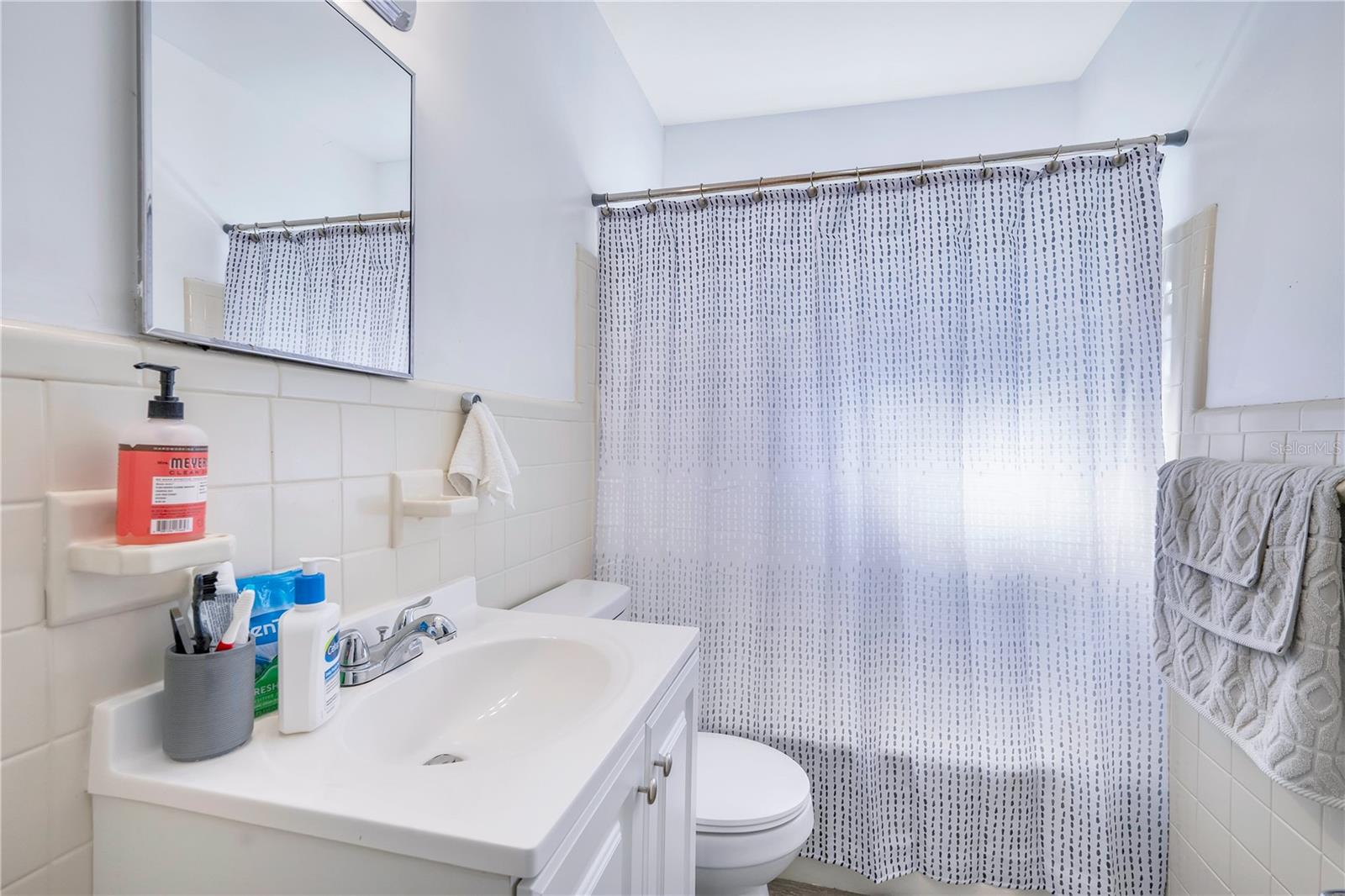 Image 21 of 32 For 120 Petteway Drive