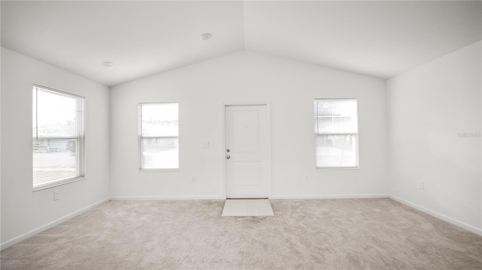 Image 5 of 44 For 1729 Teagan Lane