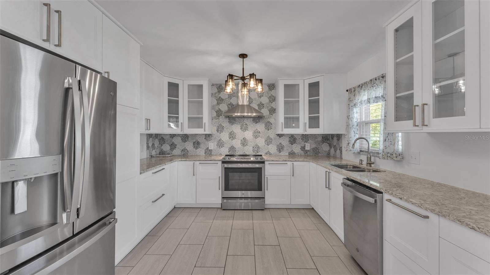 Image 14 of 44 For 1390 Mcadoo Avenue