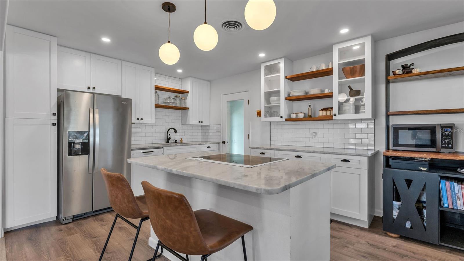 Image 12 of 54 For 835 Chatfield Street