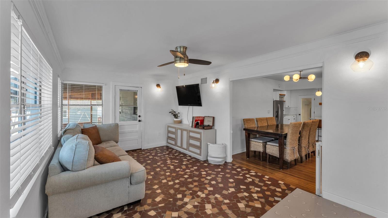 Image 23 of 54 For 835 Chatfield Street