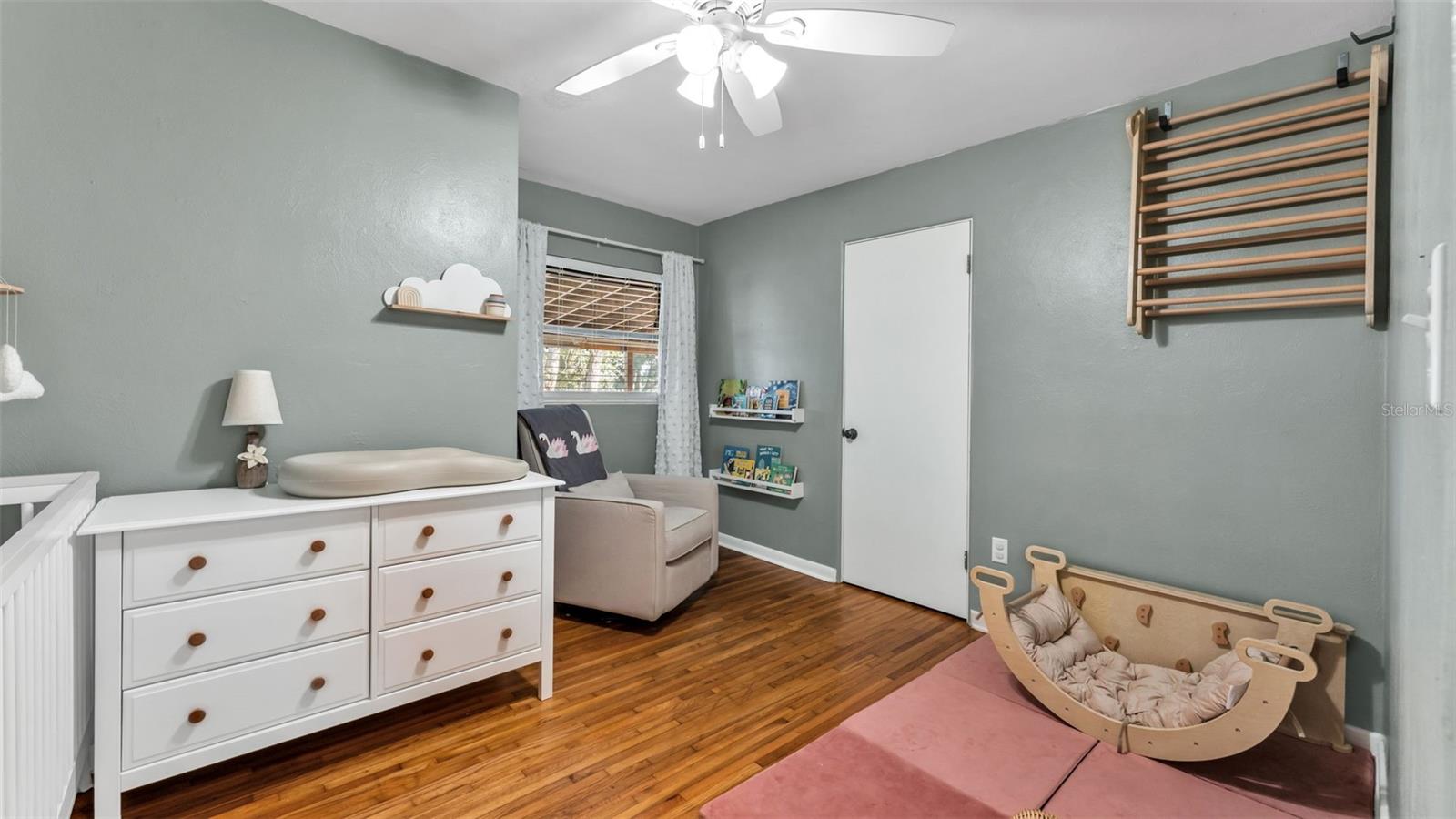 Image 25 of 54 For 835 Chatfield Street