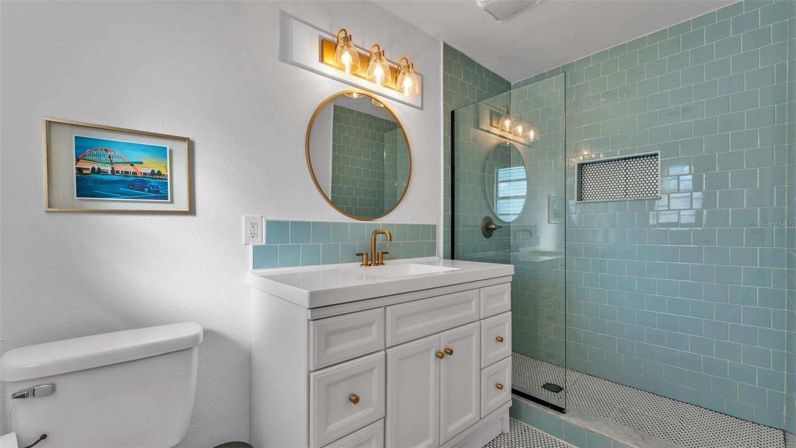 Image 33 of 54 For 835 Chatfield Street