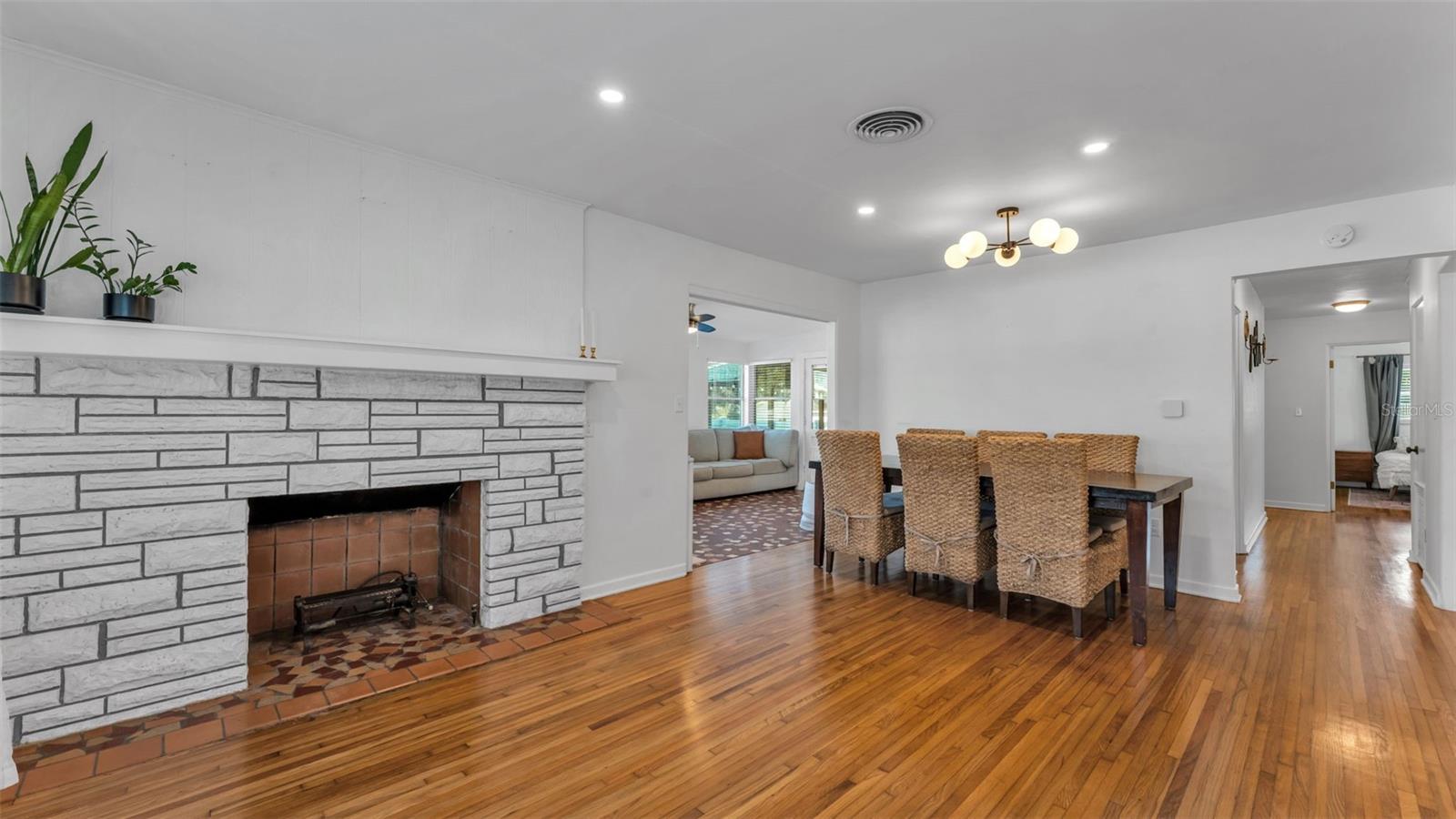 Image 6 of 54 For 835 Chatfield Street