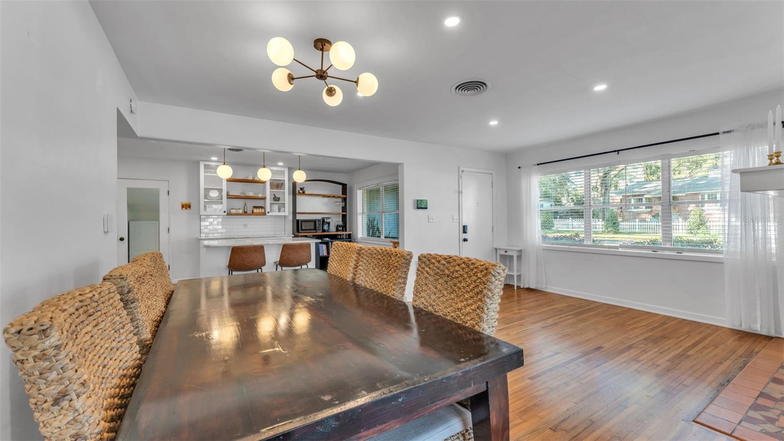 Image 9 of 54 For 835 Chatfield Street